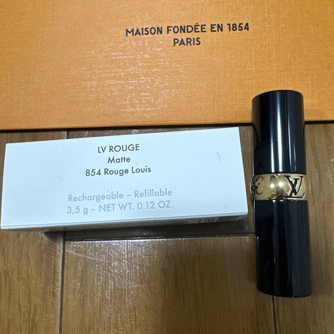 ルイヴィトン　口紅　854