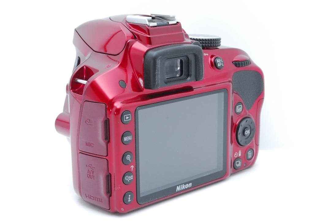 【使用感少美品】Nikon D3300　レッド　スマホ転送　動画も撮れる