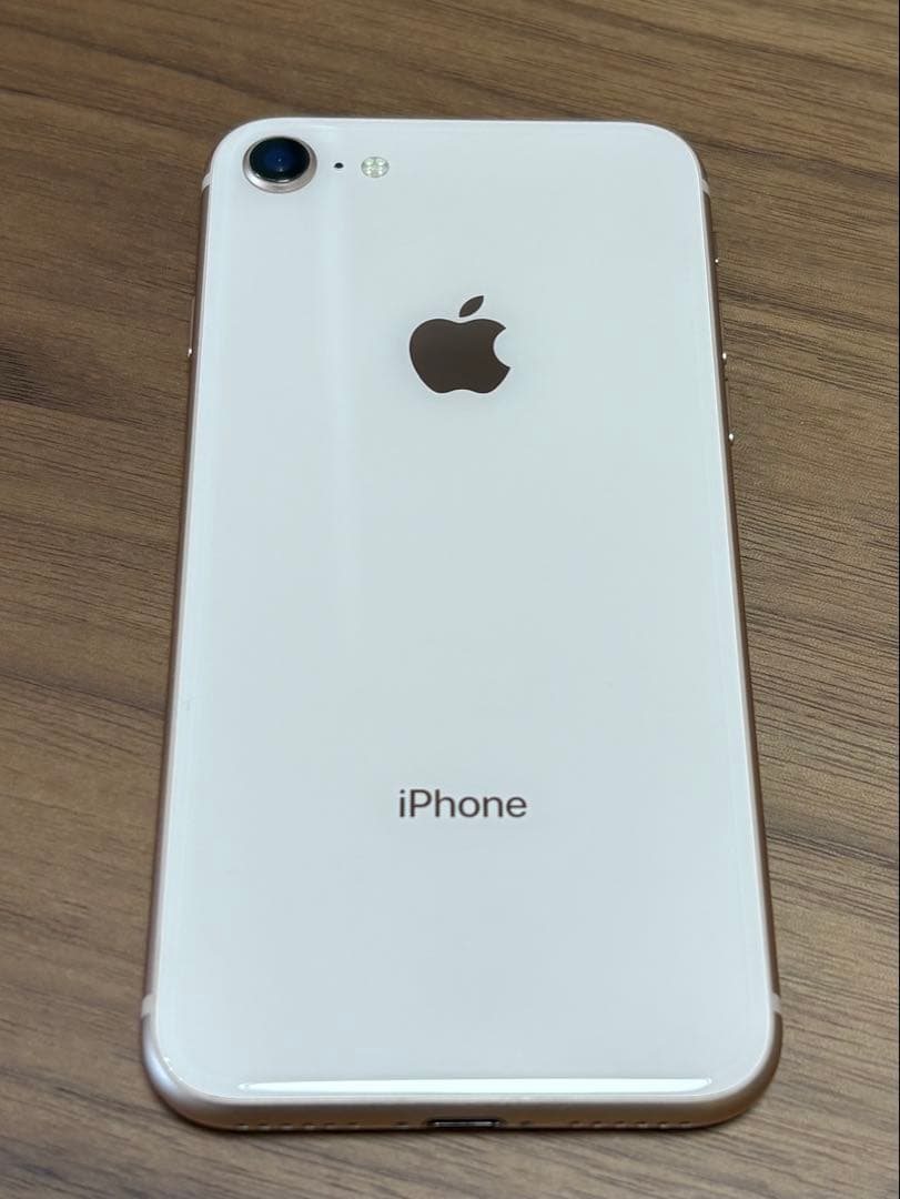 【美品】Apple iPhone 8 ゴールド 本体