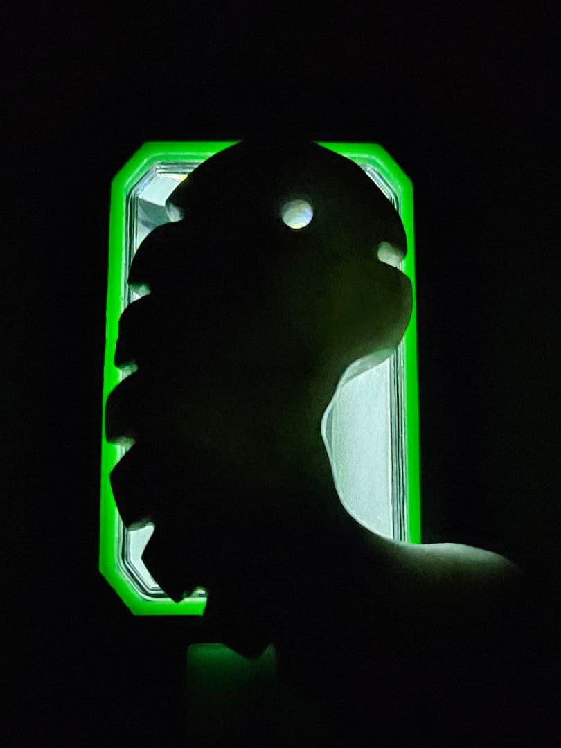 勾玉前頭孔　縁起　　　　　獣形　薙鎌 翡翠勾玉
