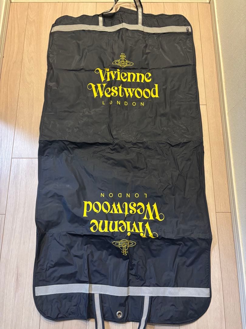 Vivienne Westwood インポートガーメントバッグ 黒