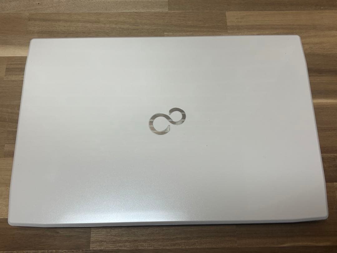 美品 ✨富士通ノートPC Windows11 メモリ8GB Office2021