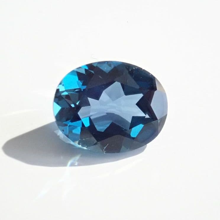 ◆特価品◆ロンドンブルートパーズ     オーバルカット    3.13ct