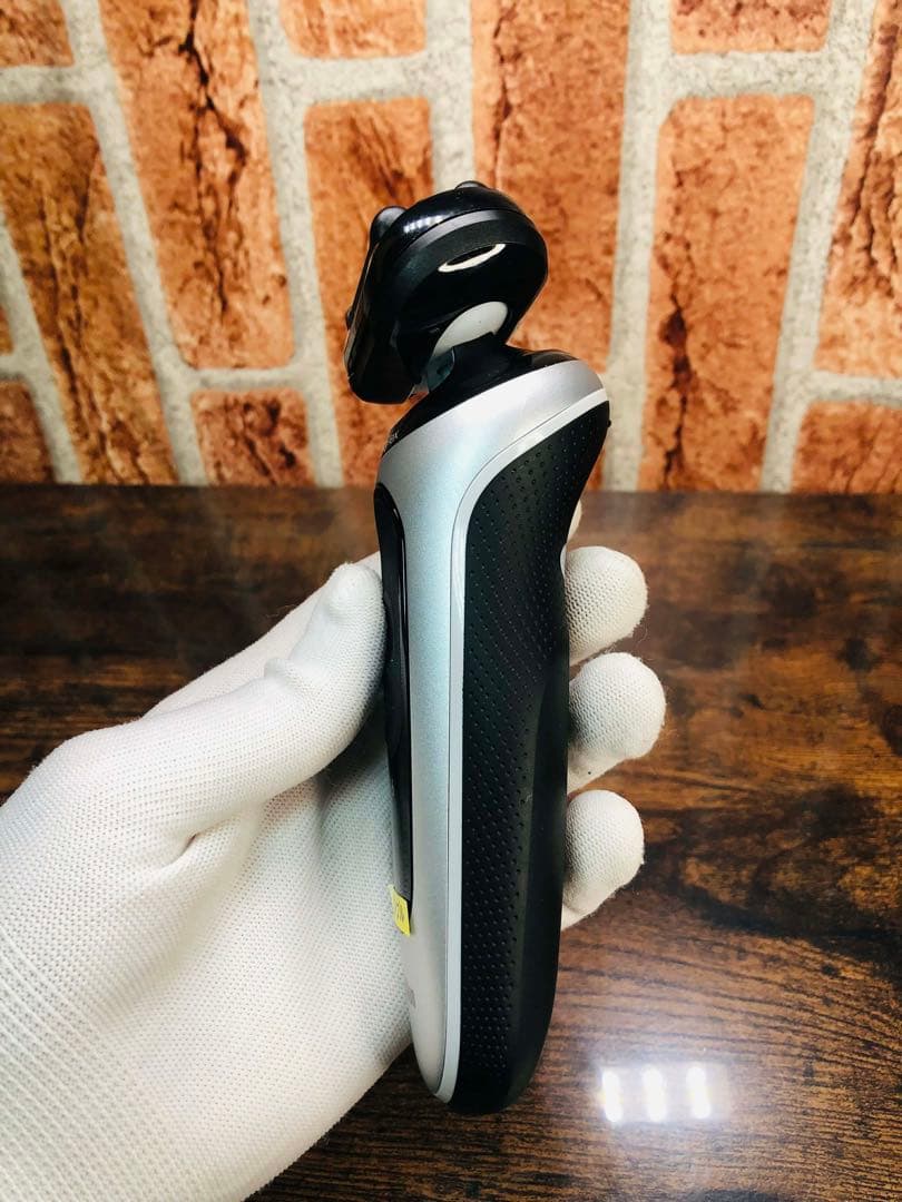 【サンプル、未使用品】ブラウン シリーズ6 62-S1200sシェーバー