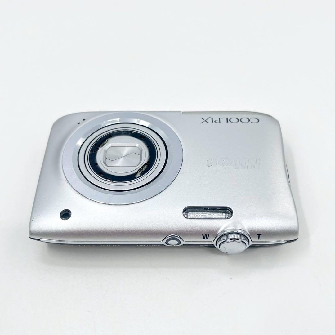 Nikon COOLPIX A100 シルバー 動作確認済 液晶傷多め