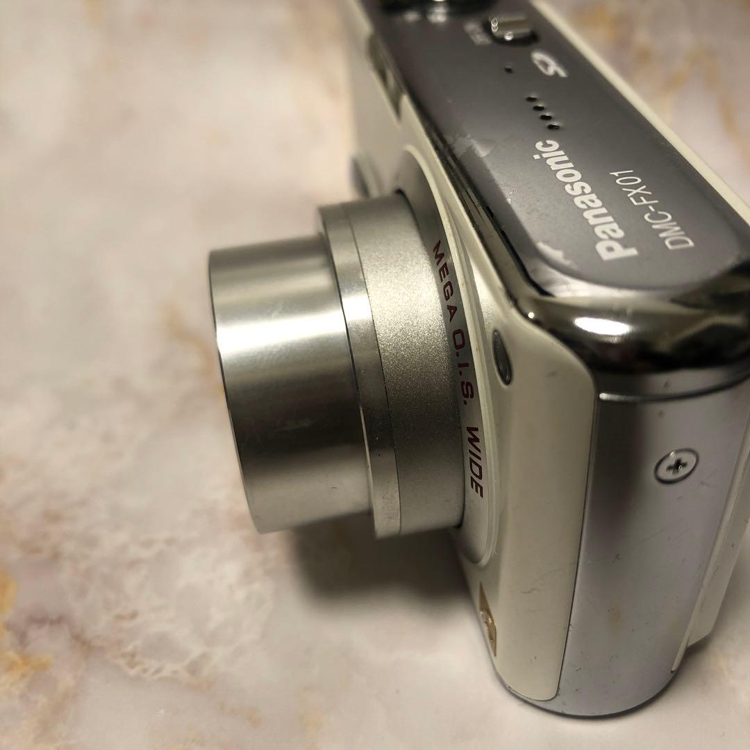 値下げPanasonic LUMIX DMC-FX01 ホワイト　デジタルカメラ