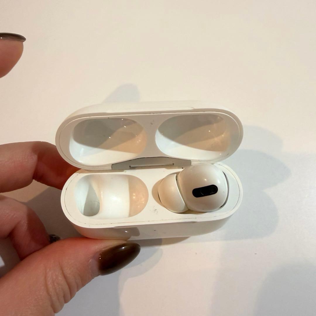 AirPods Pro 第2世代 右耳&ケース　純正品