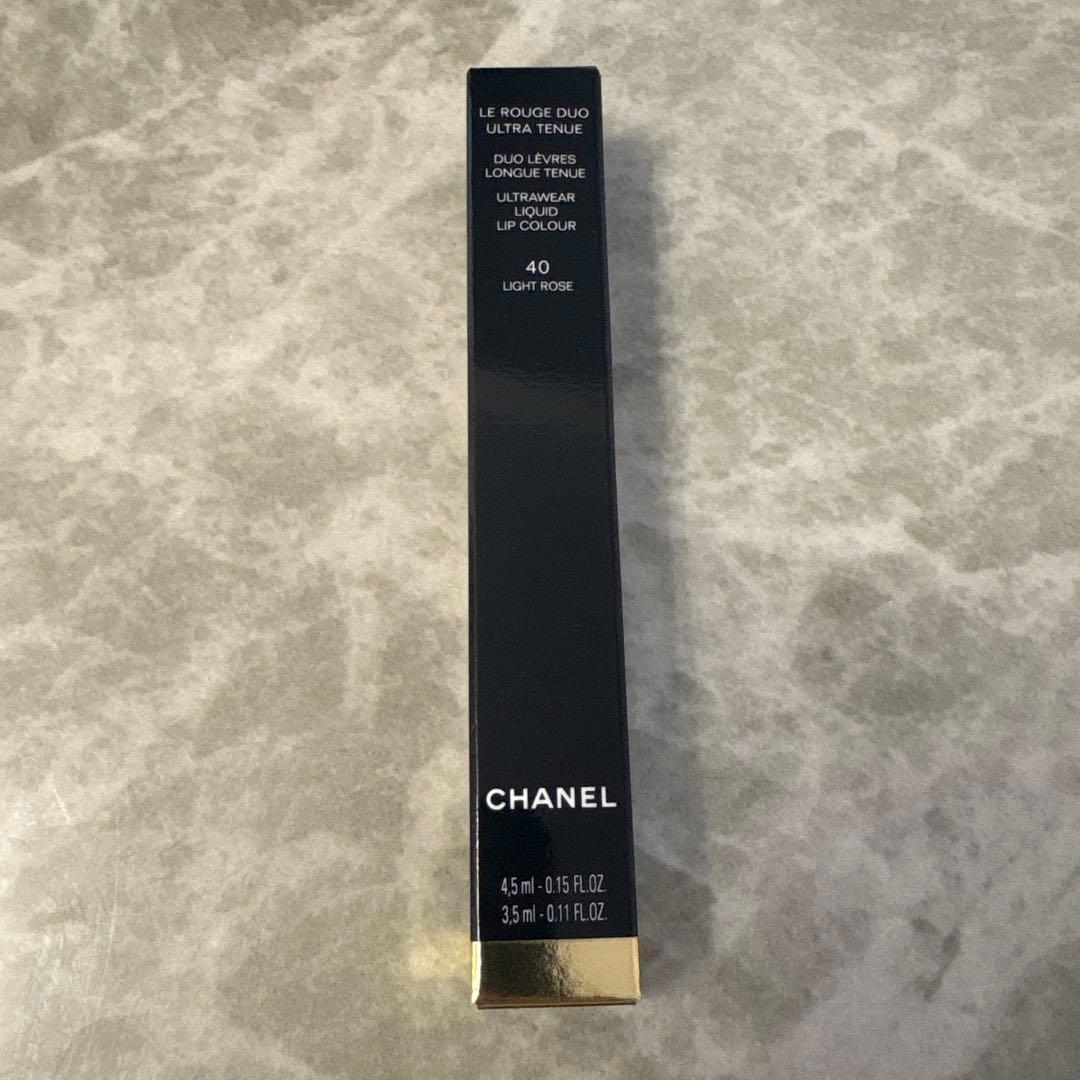 CHANELル ルージュ デュオ ウルトラ トゥニュ　40 ライトローズ