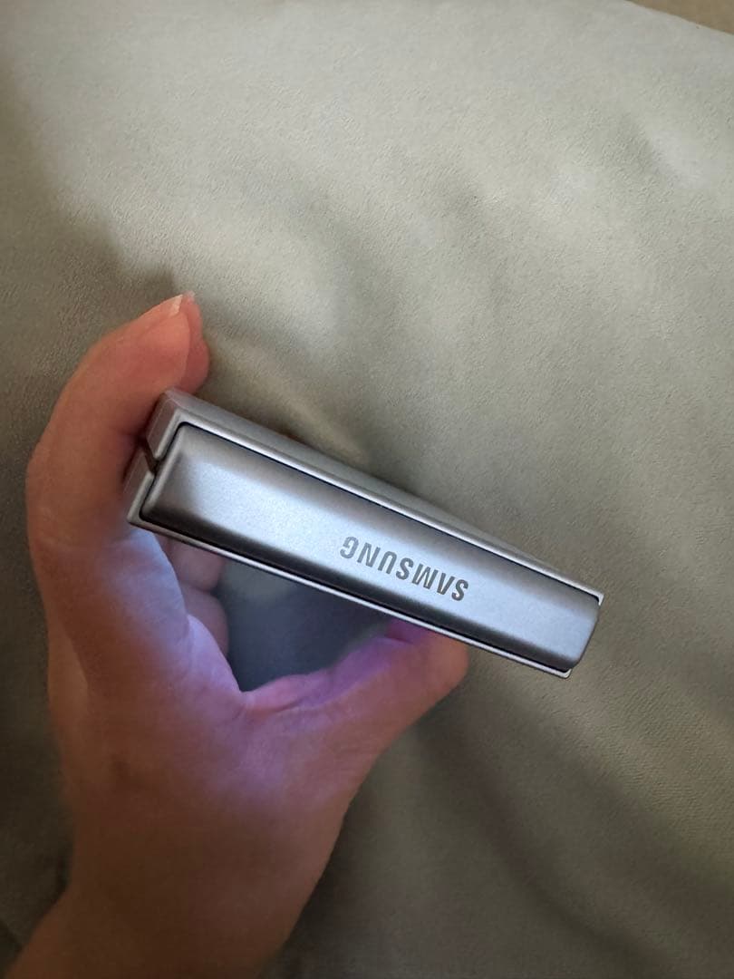 Galaxy Z FLIP6 256GB ブルー SIMフリー【A】