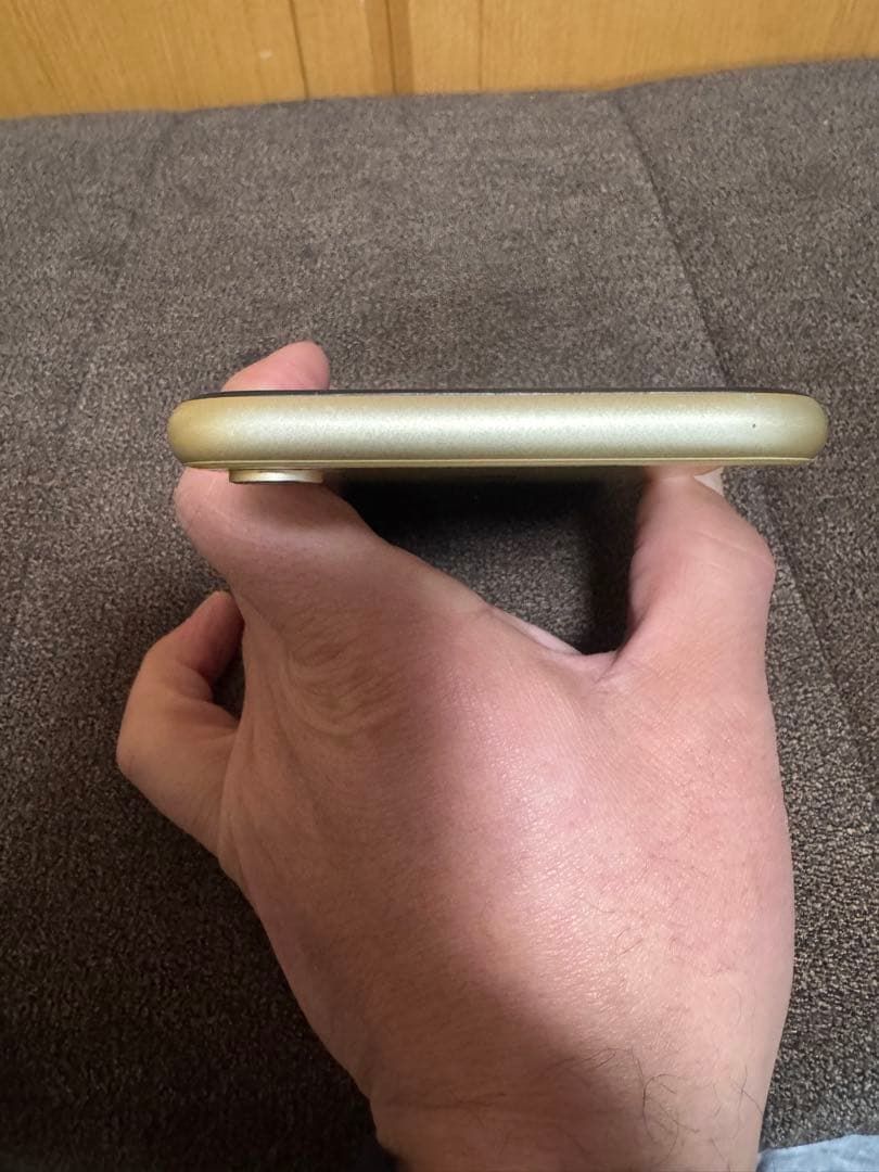 Apple iPhone XR 64GB本体 イヤフォン付き
