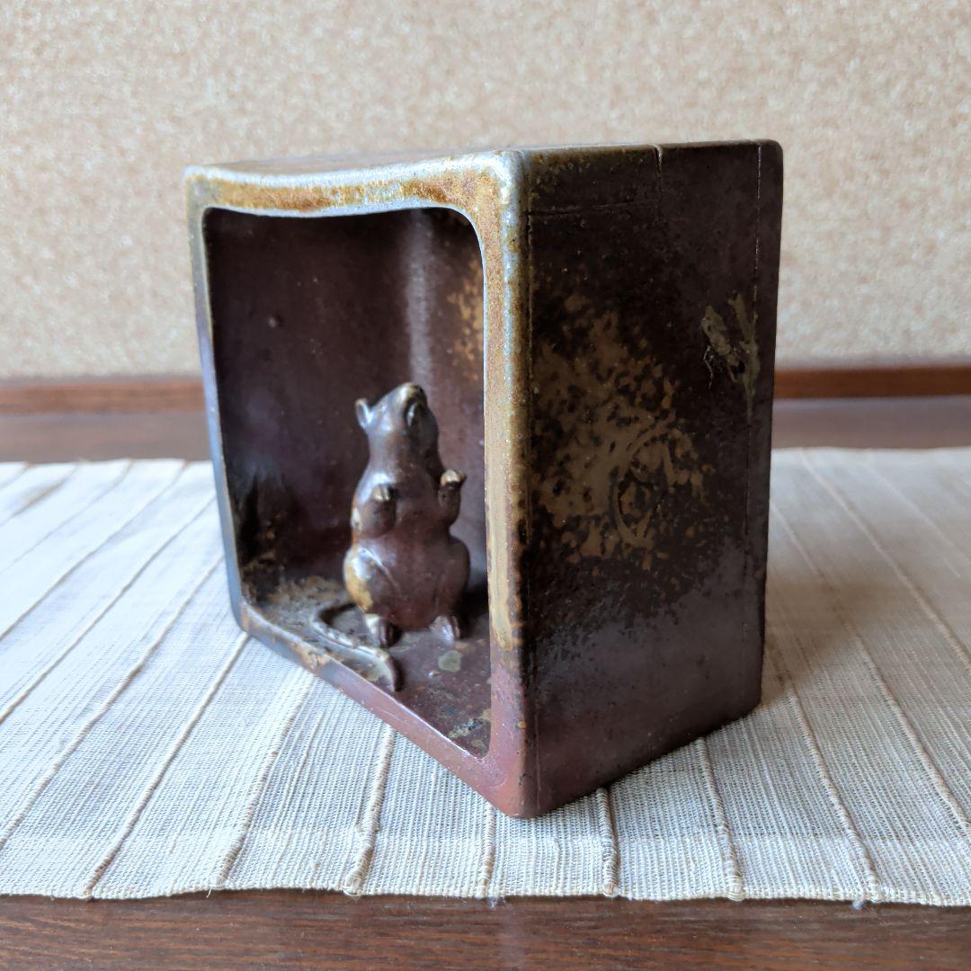 備前焼　小西陶古　枡に鼠の置物