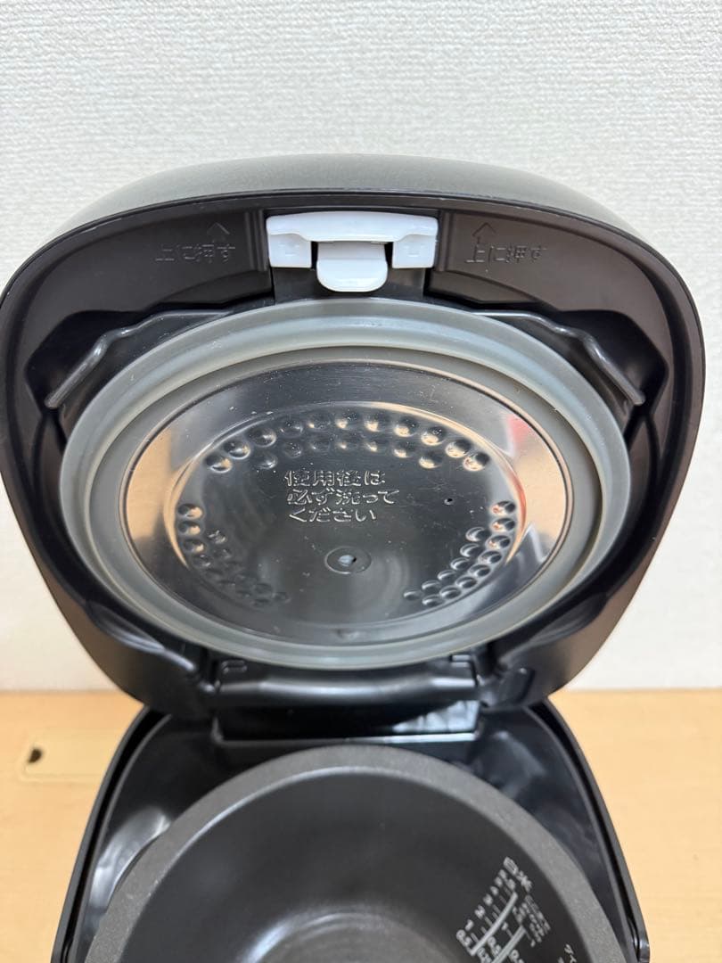 TOSHIBA(東芝) 炊飯器 炎匠炊き 5.5合 真空保温白米40時間