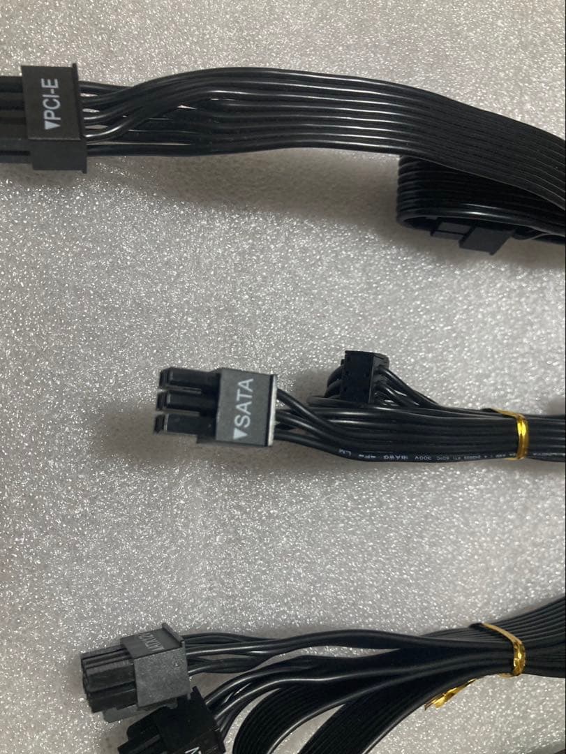 【中古品】玄人志向 KRPW-GA850W/90+ 電源ユニット