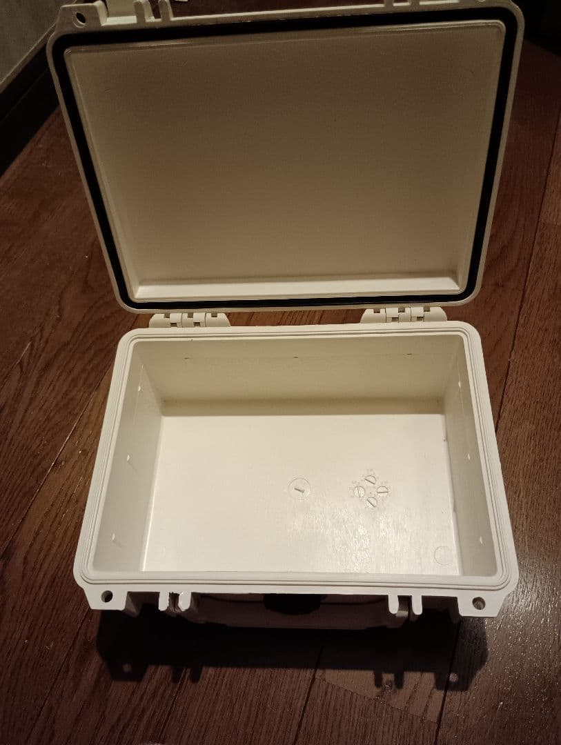 ペリカンケース　ファーストエイドケース