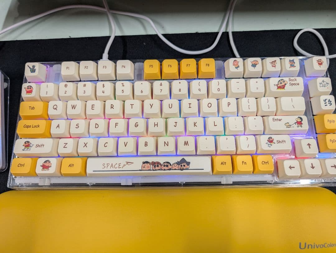 専用　キーボード テンキー　クレヨンしんちゃんキーキャップ