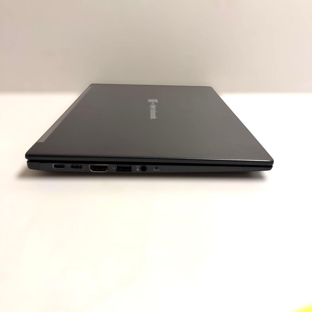 美品 dynabook G83/KW 2023年製 バッテリー最大容量93%