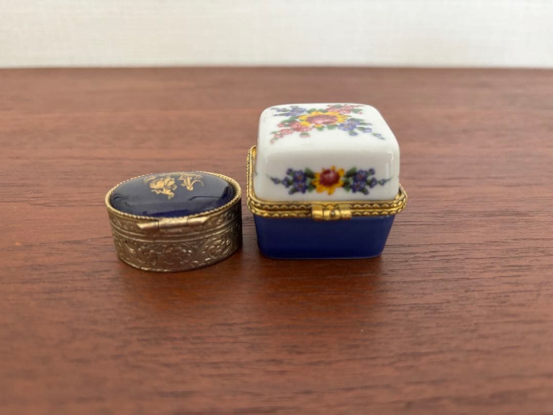 リモージュ　ヴィンテージ　小物入れ　ピルケース　フランス　アンティーク