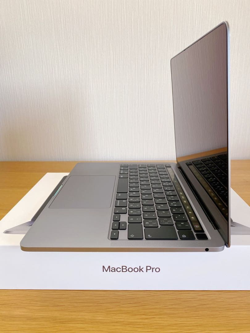 M1チップ MacBook Pro 2020 美品　MacBook本体　1TB