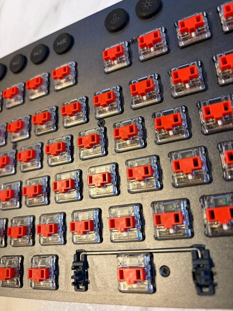 Logicool G813 メカニカルキーボード LINEAR