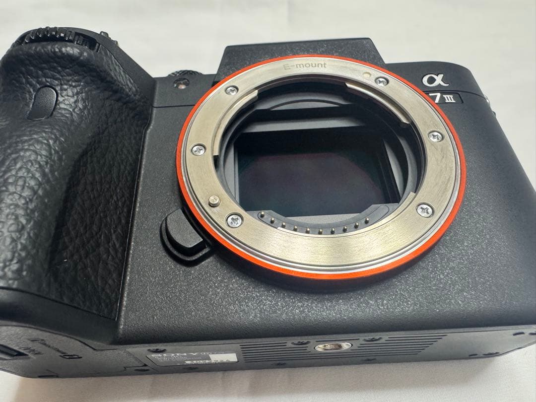 SONY α7III デジタル一眼カメラ　ILCE-7M3