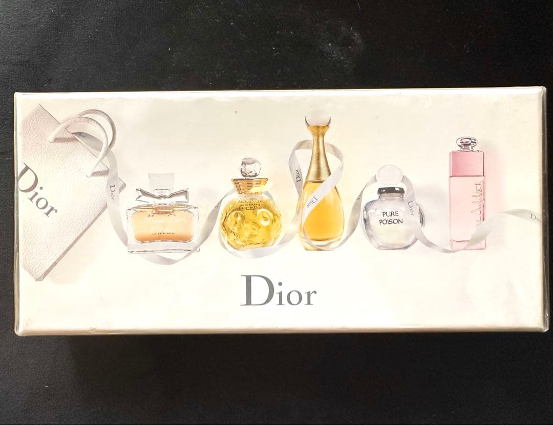 【新品未使用】Dior ディオールLES PARFUMS ミニ香水セット