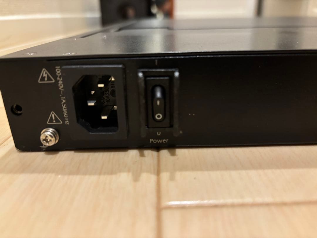 APC 17\" Rack LCD Console AP5717J ラックマウント