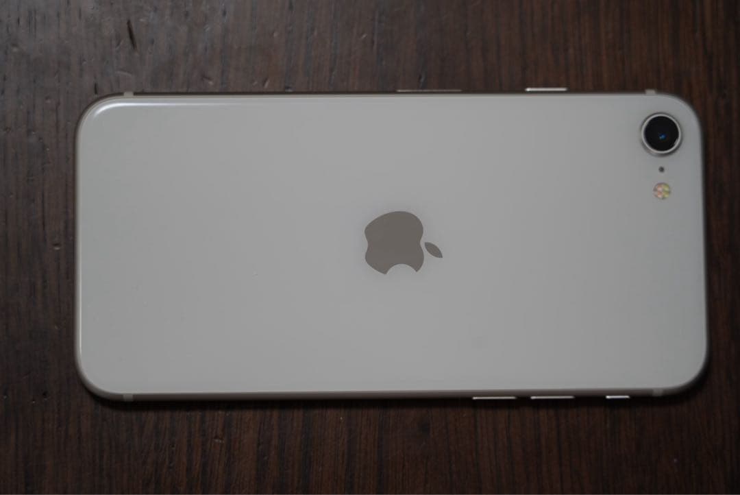iPhone SE第3世代64GB スターライト
