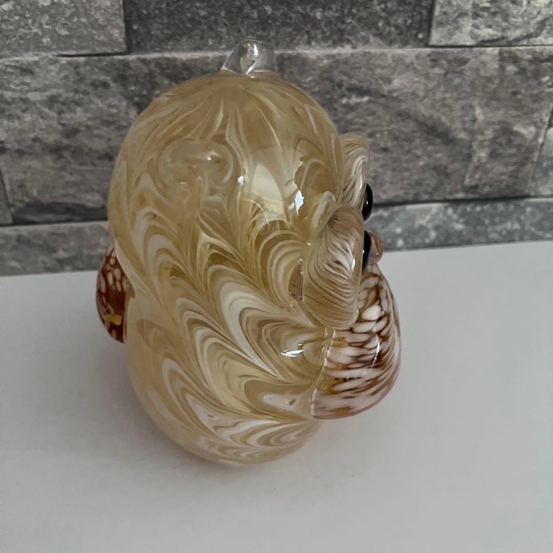 マルティグラス フクロウ　梟　ミミズク　鳥 薄茶　ベージュ　ライトブラウン