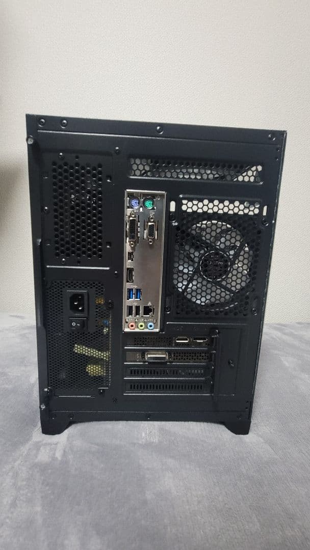 【極美品】水槽型ゲーミングPC Ryzen5 GTX1070Ti 温度モニター