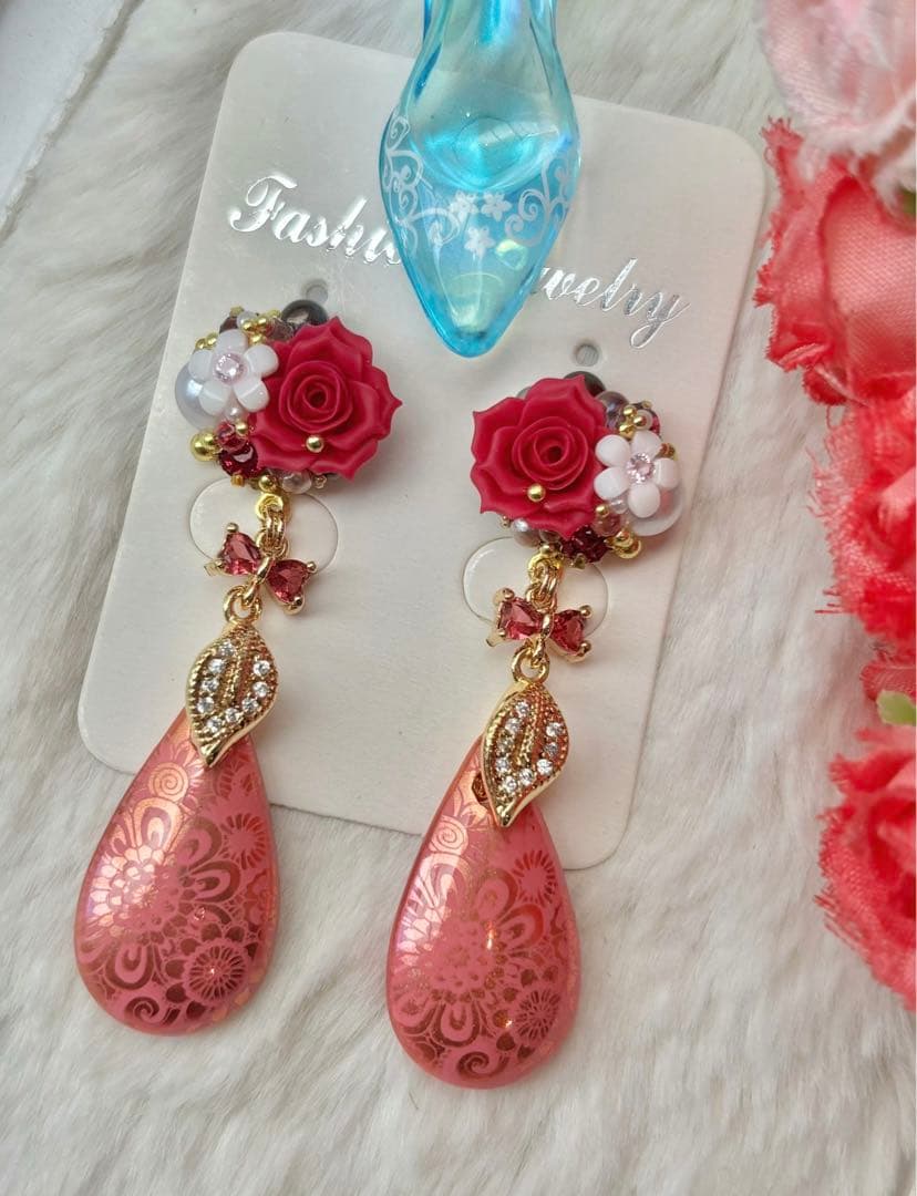 ペイントビーズ♡樹脂薔薇ビジュー　ピアス/イヤリング✩*॰¨