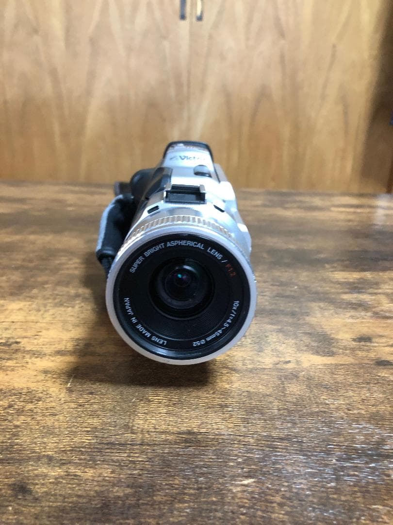 ビデオカメラ Victor GR-DV3000