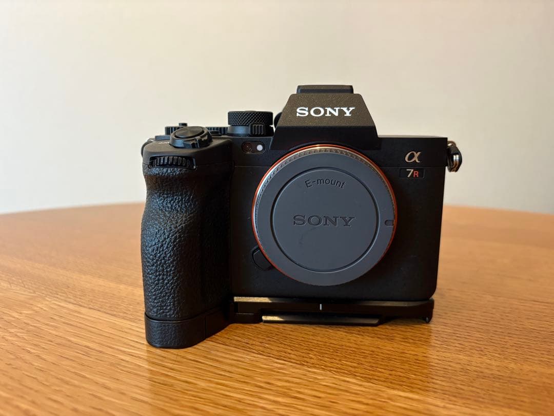 【極美品・1年保証有り】シャッター回数1200枚！SONY α7RV