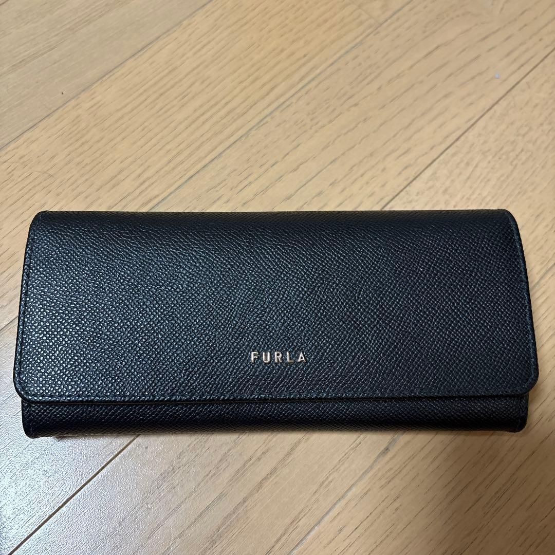 FURLA 財布