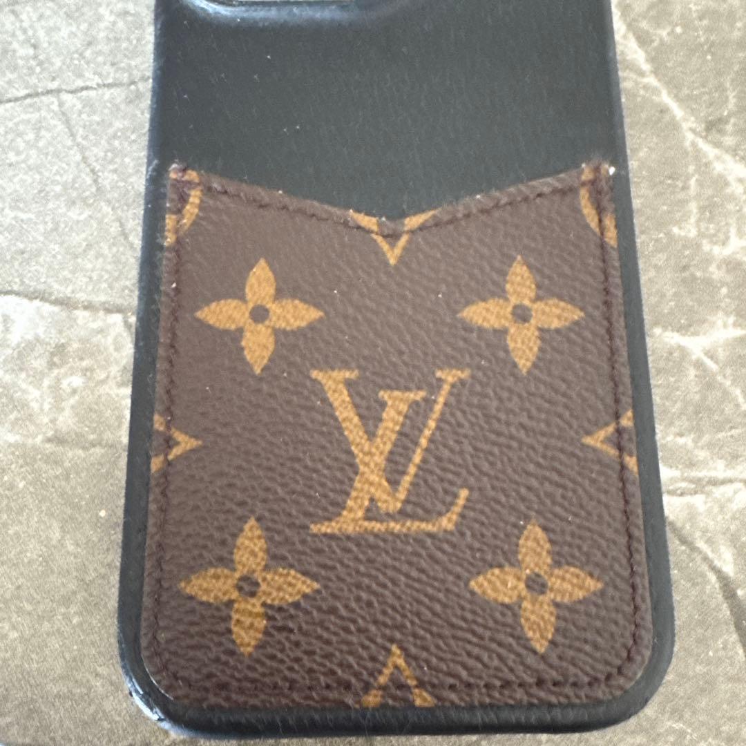 Louis Vuitton モノグラム iPhone 15 PRO MAXケース