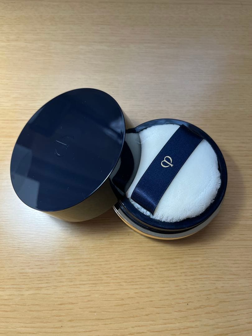 clé de peau フェイスパウダー