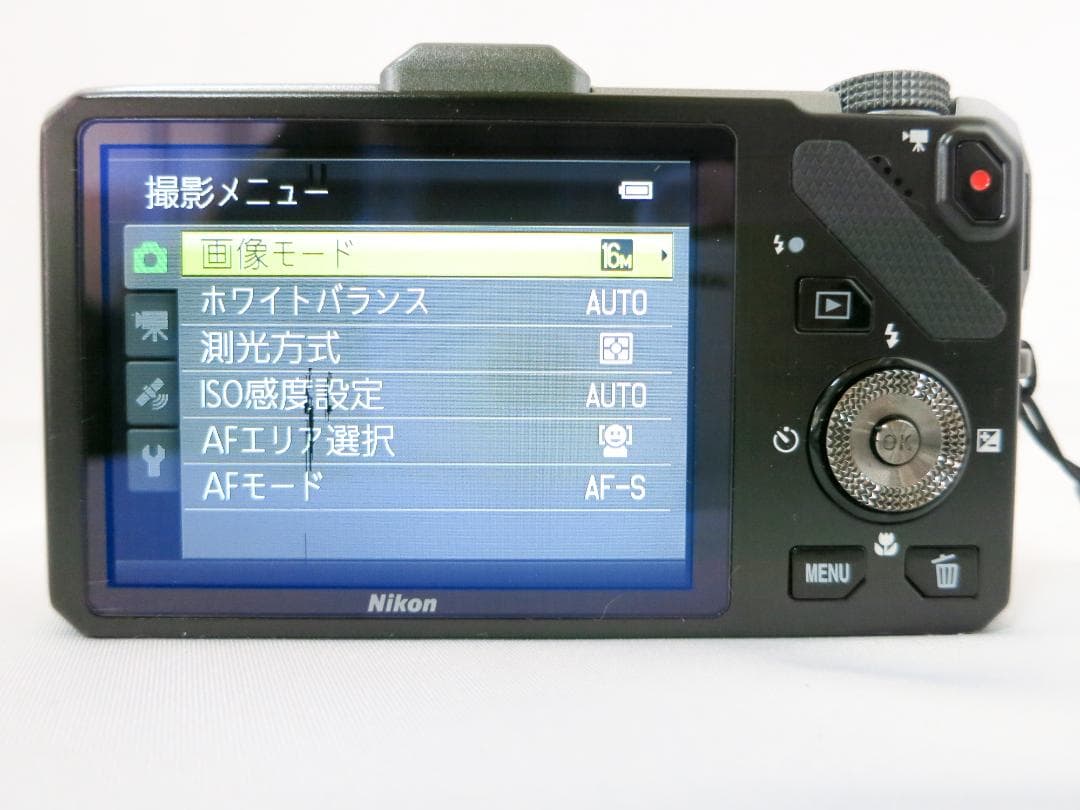 コンパクトデジタルカメラ Nikon COOLPIX S9300 　シルバー