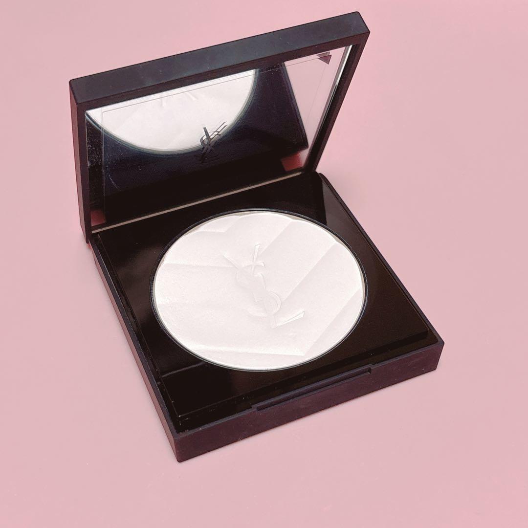 YSL オールアワーズ ハイパープレストパウダー ユニヴァーサル