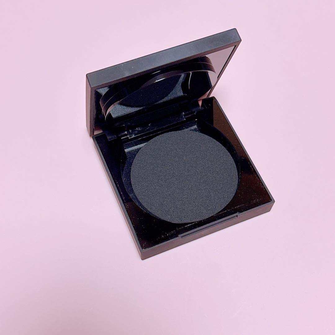 YSL オールアワーズ ハイパープレストパウダー ユニヴァーサル