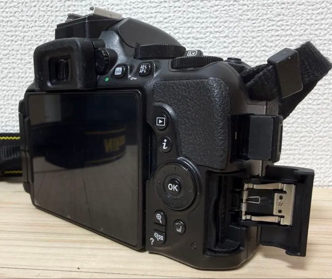 【美品】ニコンD5500本体✴︎タッチ操作✴︎Wi-Fi転送✴︎初心者向✴︎完全動作品✴︎