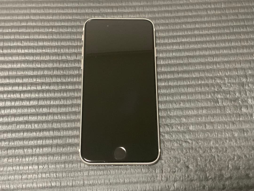 【美品】iPhone SE 第3世代 128GB スターライト　SIMフリー