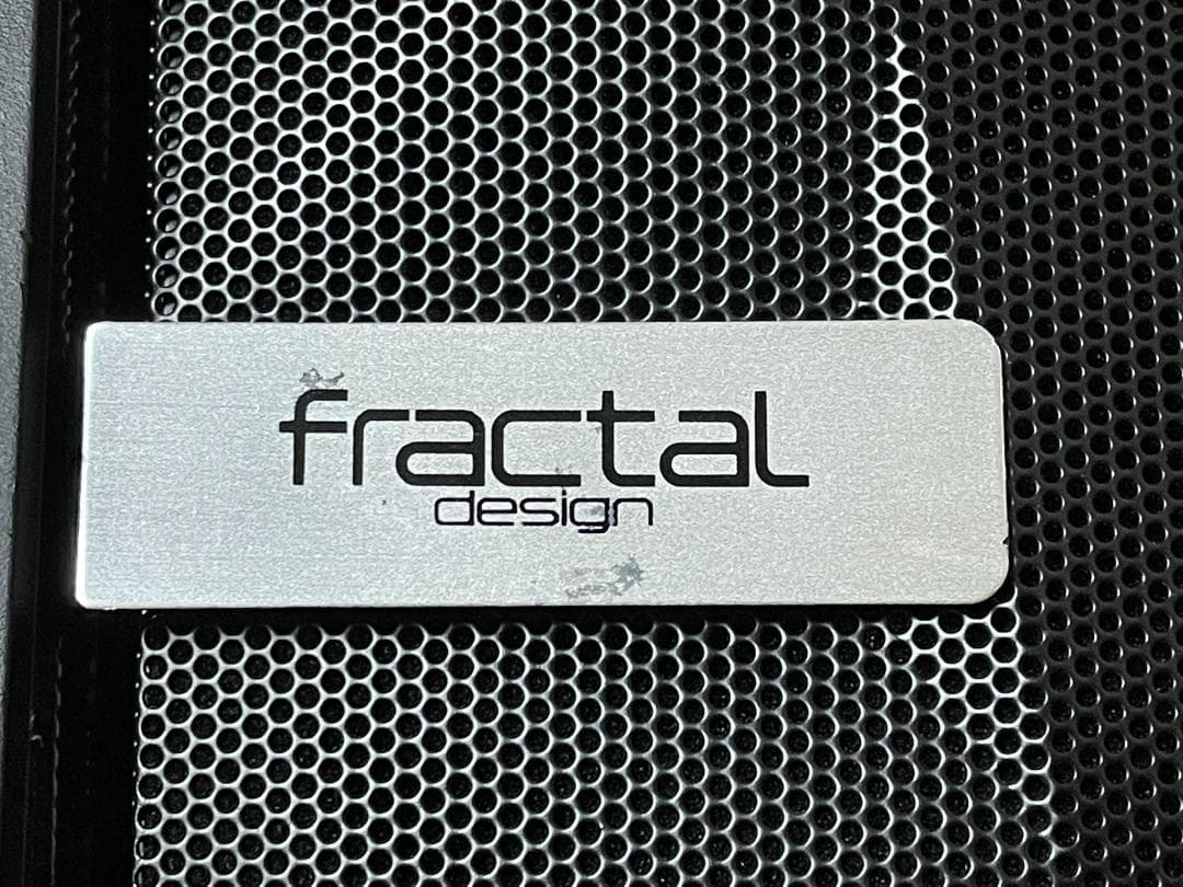 Fractal Design Meshify C + GELIDケースファン３個