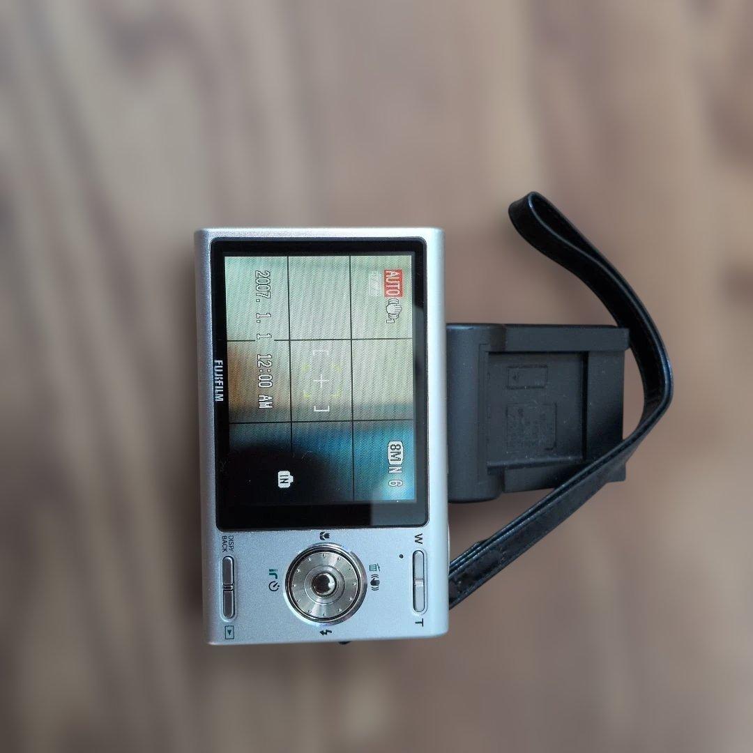 Fujifilm FinePix Z コンパクトデジタルカメラ