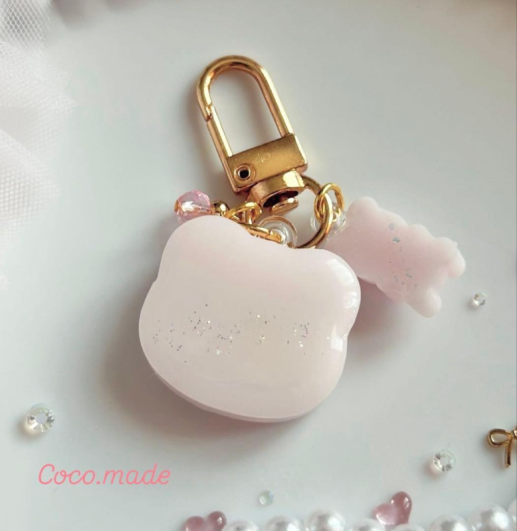 ミニくまちゃん♡ミニシェイカーキーホルダー♡レジンチャーム♡ピンク・チョコ♡
