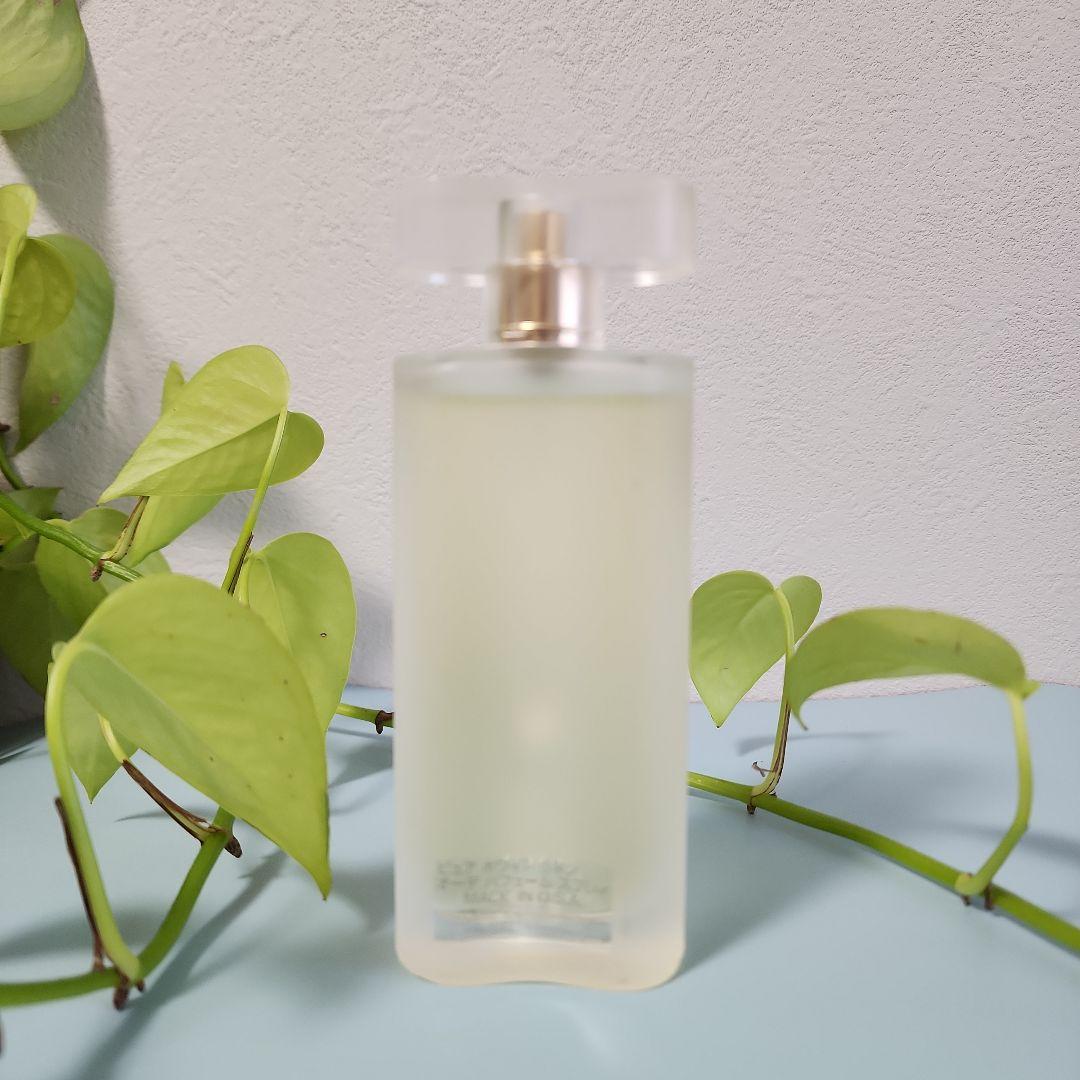 ESTEE LAUDER ピュア ホワイトリネン オーデパヒューム 50mL