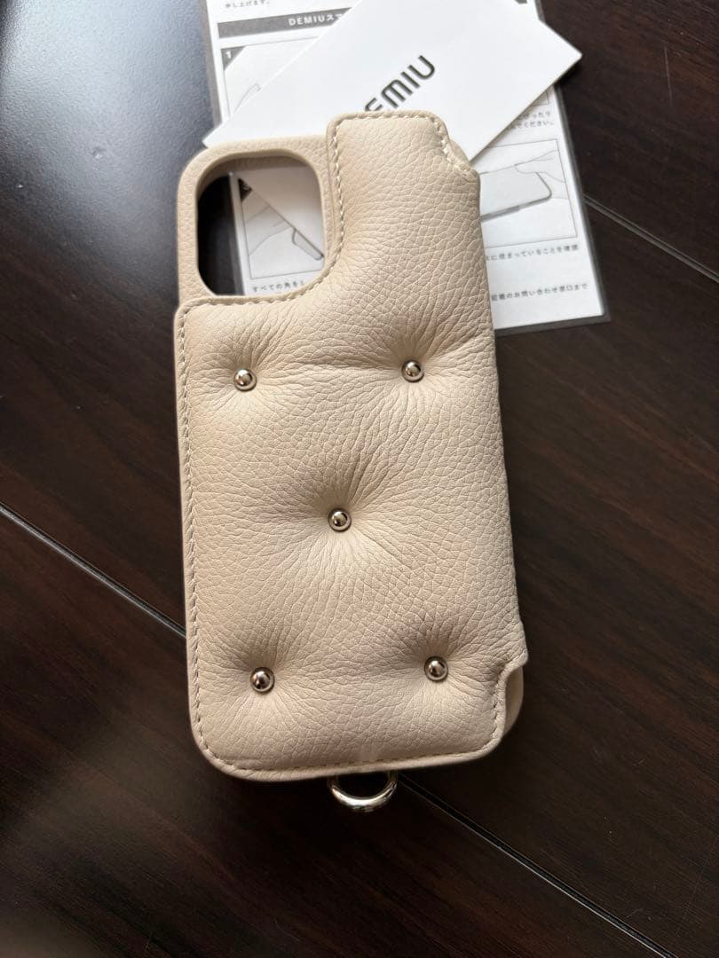 デミュー　iPhone17 ケース