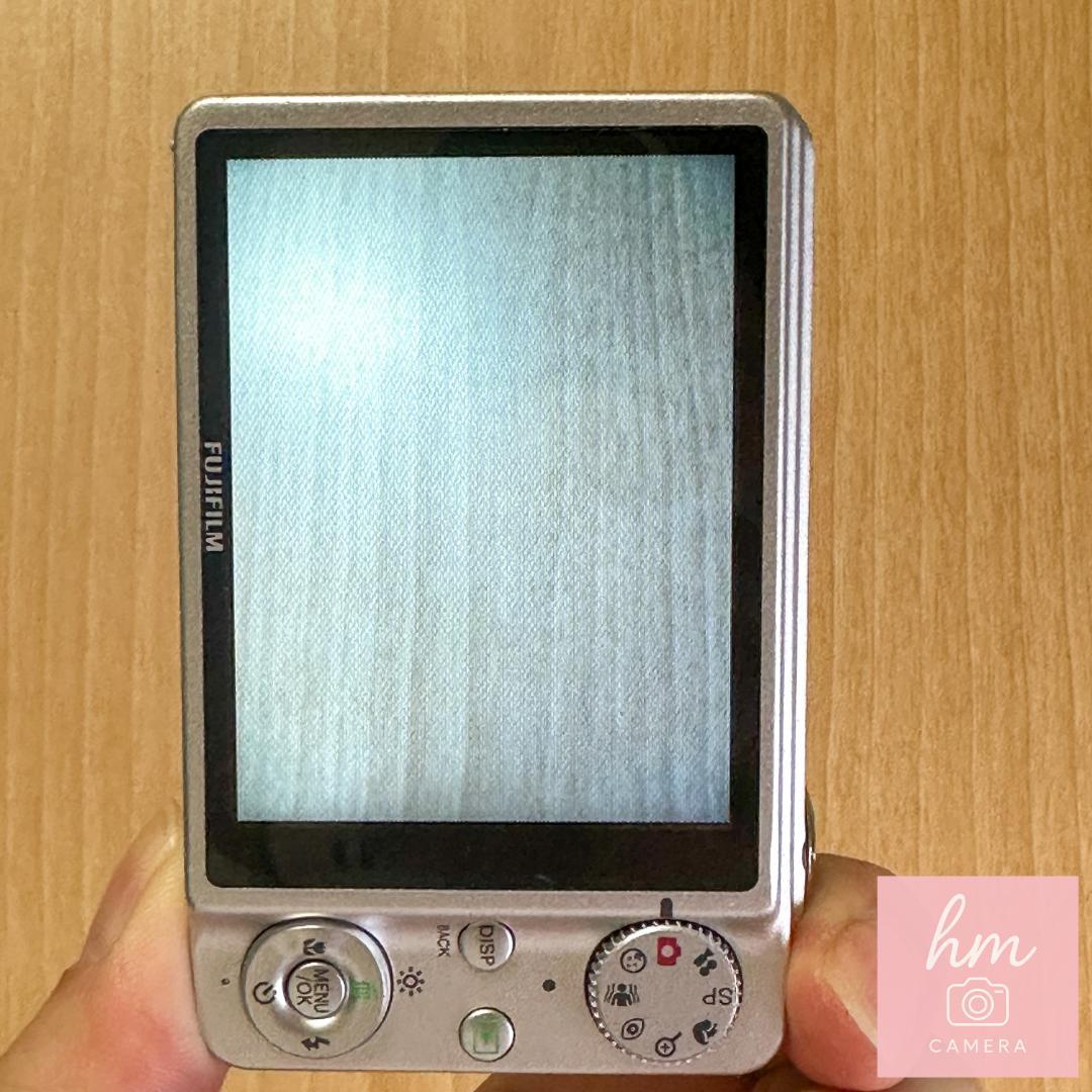 【美品】FUJIFILM FinePix J150w シルバー コンデジ