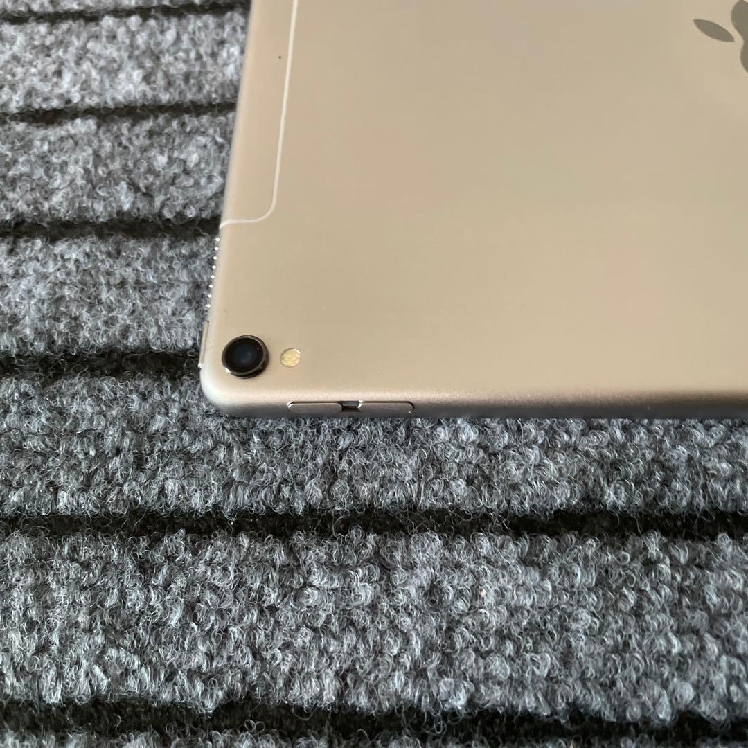 33 iPad Pro 10.5 512GB SIMフリー スペースグレイ