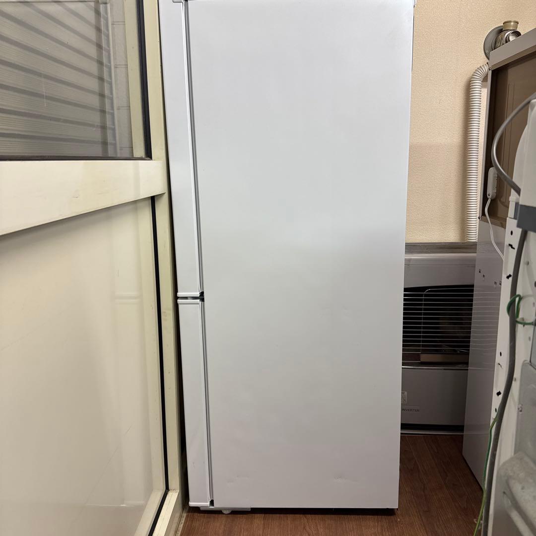 ニトリ　冷蔵庫 NTR-140WH 140L 2022年式　女性オーナー送料無料