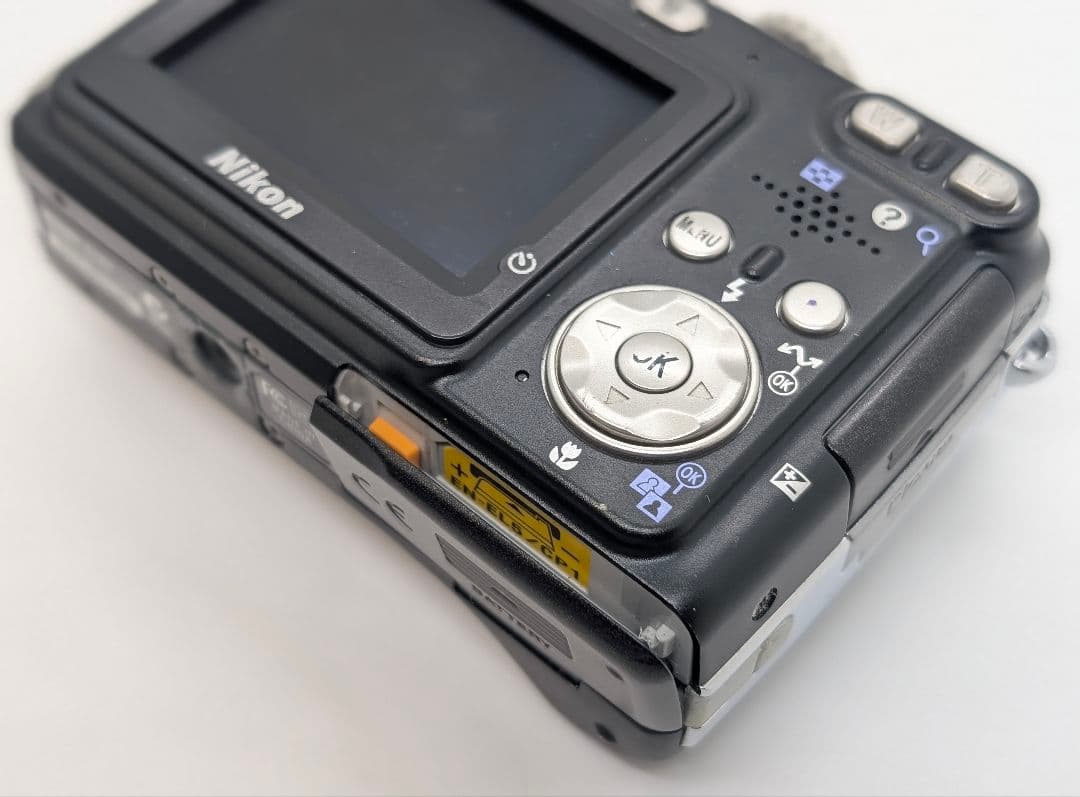 Nikon COOLPIX デジタルカメラ 2台 動作品 バッテリー 訳あり