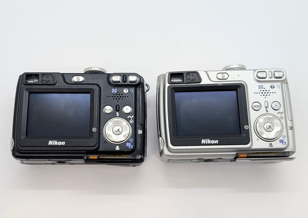 Nikon COOLPIX デジタルカメラ 2台 動作品 バッテリー 訳あり